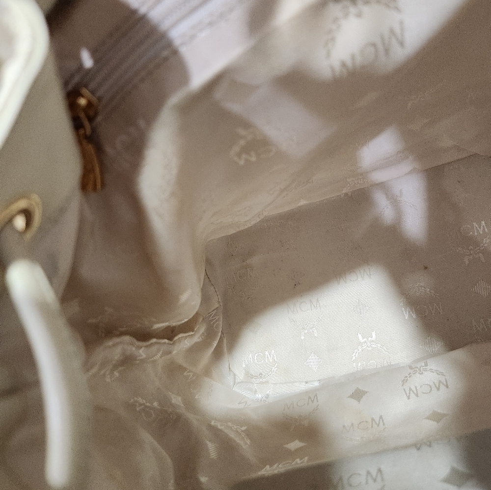 💛🔹️MCM🔹️ "RARE" QUILTED BEIGE  BACKPACK IN EUC - Picture 11 of 12